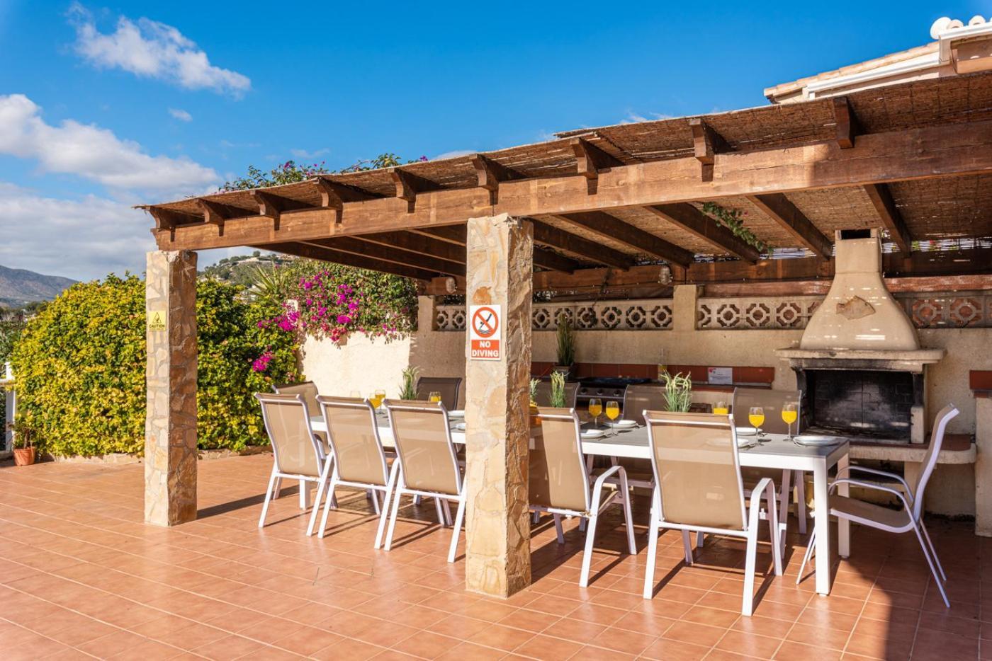 Villa Comodo - Plusholidays Калпе Екстериор снимка