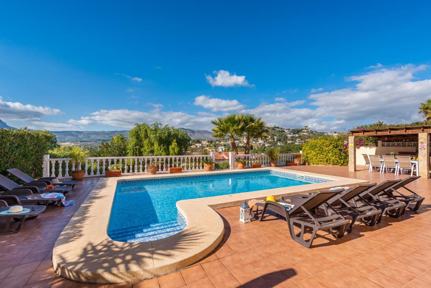 Villa Comodo - Plusholidays Калпе Екстериор снимка